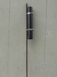 ... a cheap & easy DIY rod holder for bar fishing chinook salmon