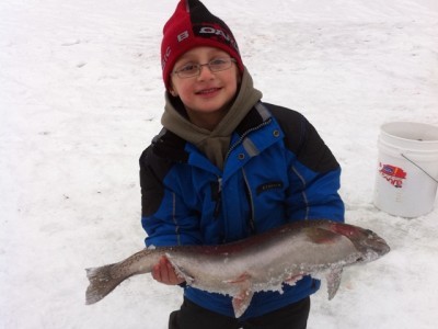 Ice Fishing 101 - How to Ice Fish - 7 pounds of Ice Fishing Fun!